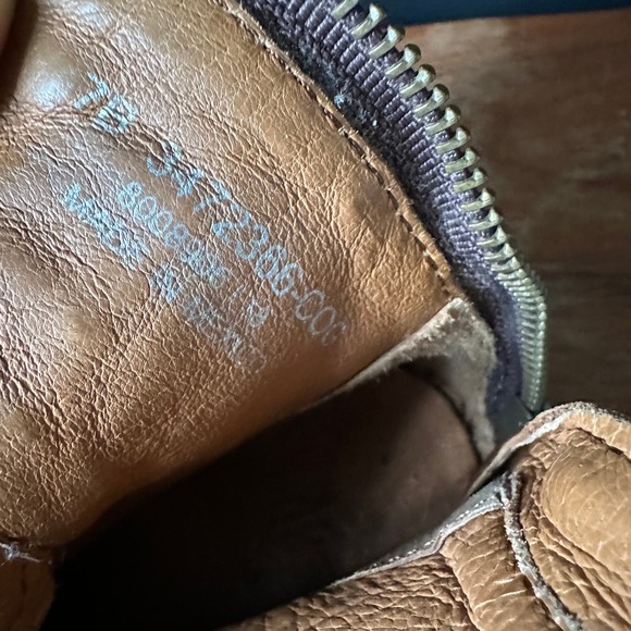 Frye Tyler Engineer Leather Ankle Buckle Boots in Cognac Size 7 - Picture 9 of 10